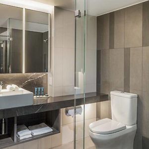 King Room Club Lounge Access